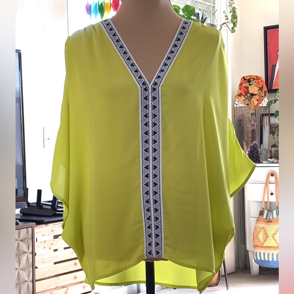 Over Size Tops Size S - Picture 4 of 16